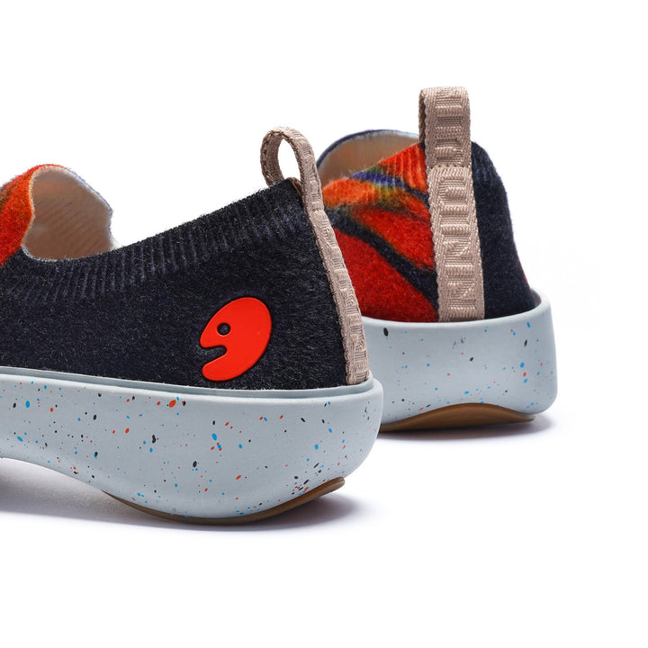 Zoltan, Duende 13 Women