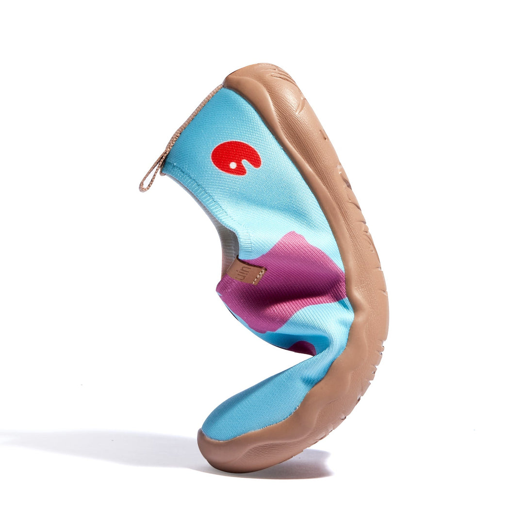 The Reindeer Stare Toledo I Women