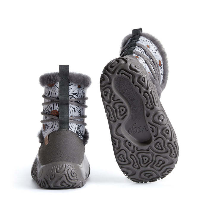 Monochrome Daisies 1 Vigo 24 Women