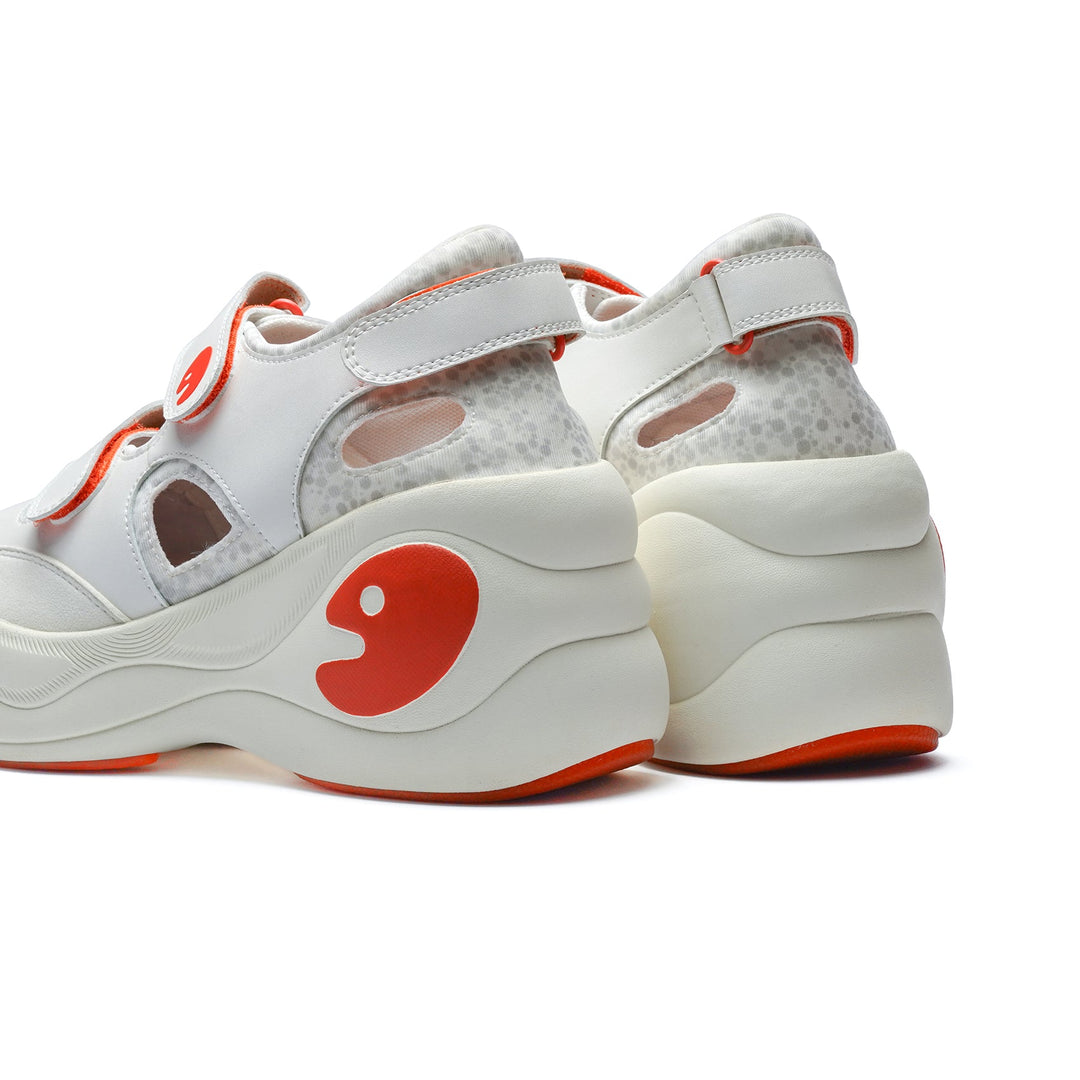 Lugo 3 - Isabelline Women