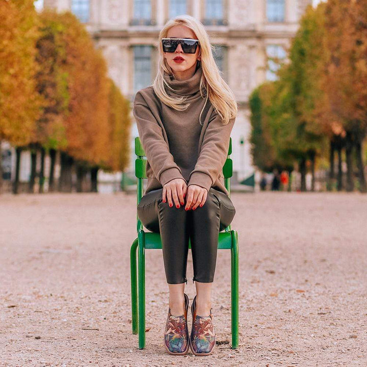 UIN Footwear Women The Little Mermaid Canvas loafers