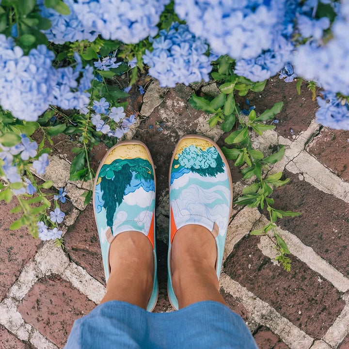 Van Gogh Wheatfield with Cypresses Toledo I Women