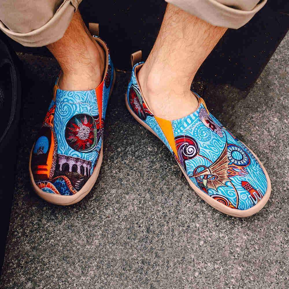 UIN Footwear Men OH MY GAUDÍ Men Painted Canvas Shoes (Pre-sale) Canvas loafers