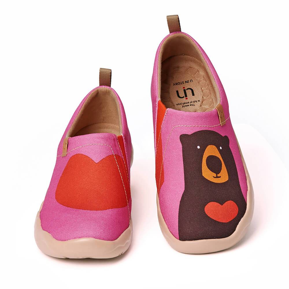 UIN Footwear Women Bear's Love Canvas loafers