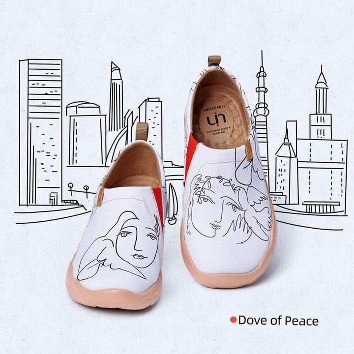 UIN Footwear Women Dove of Peace Canvas loafers