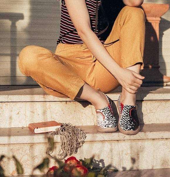 EMILY ABSTRACT Art Painted Shoes Women UIN