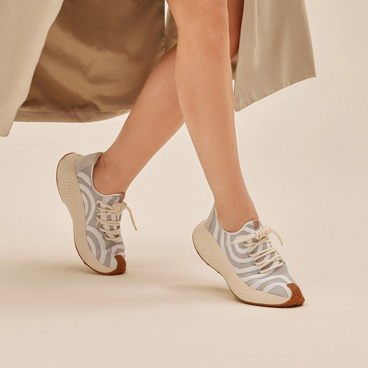 UIN Footwear Women Galaxy White Brava II Women Canvas loafers