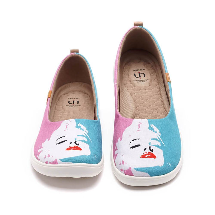 UIN Footwear Women Marilyn Monroe Canvas loafers