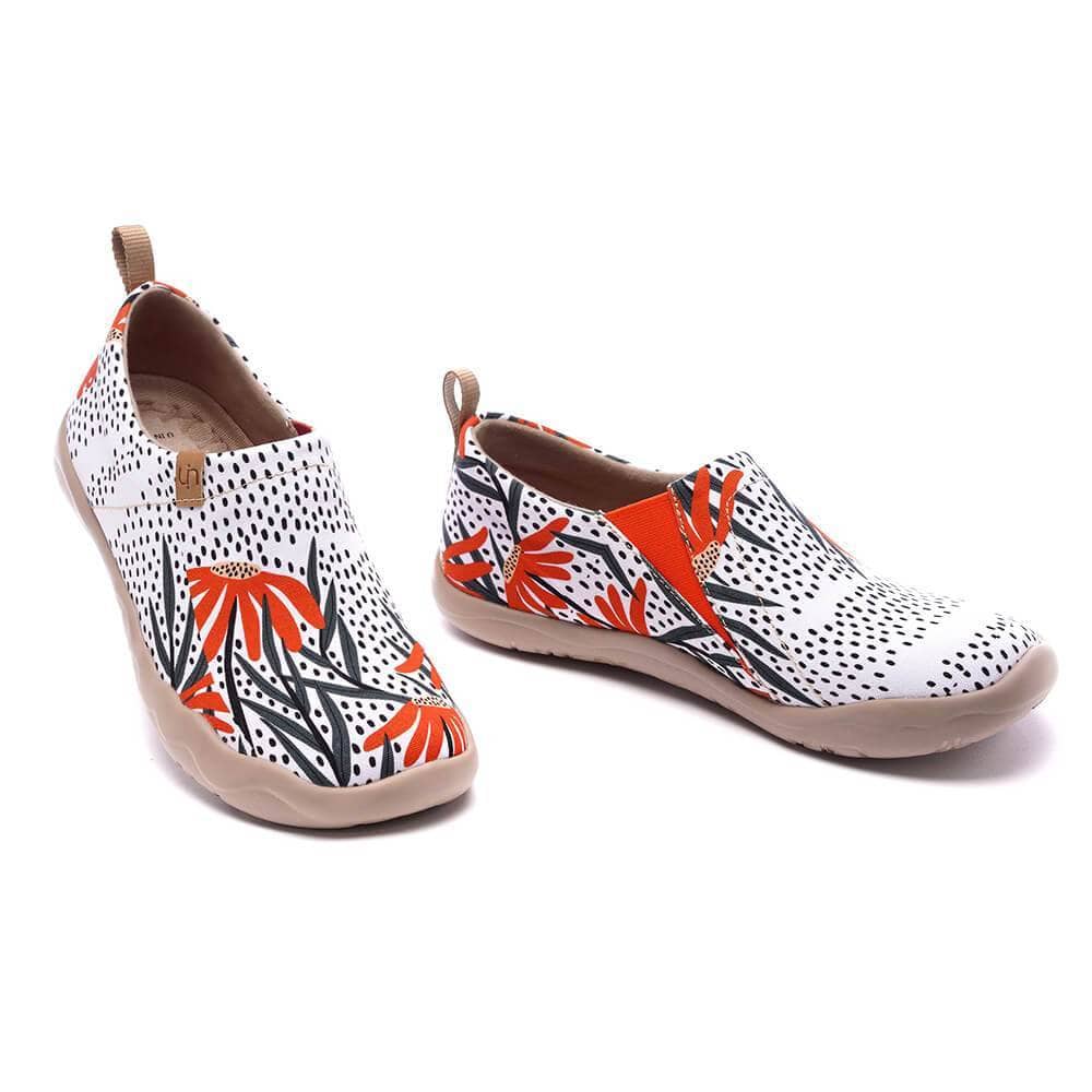 UIN Footwear Women Once and Floral Canvas loafers