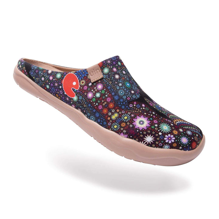 UIN Footwear Women Pray for Goodness Slipper Canvas loafers