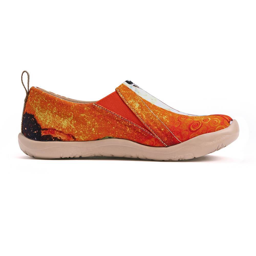 UIN Footwear Women The Cycles of Life Canvas loafers