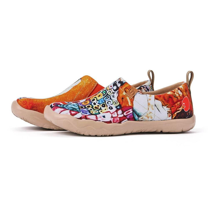 UIN Footwear Women The Cycles of Life Canvas loafers